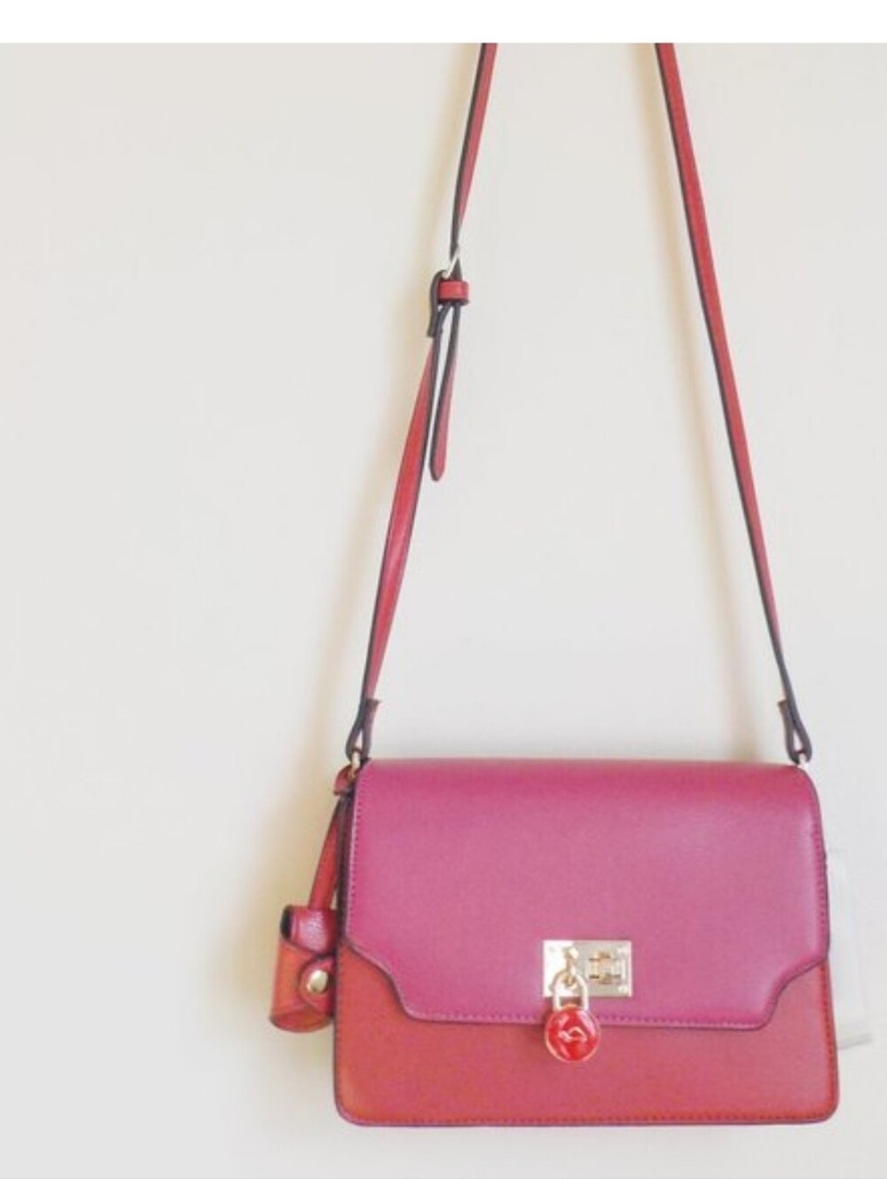 NWT Carpisa Italian Flap Crossbody Bag In Red/Hibiscus Faux Leather - Picture 2 of 16